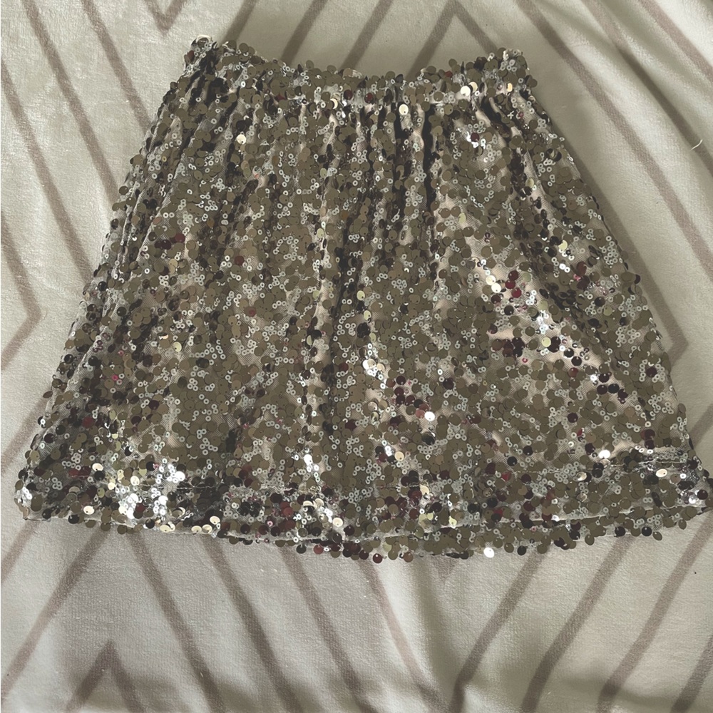 Joe Fresh Loved, Like New Women’s Gold and Silver Sequinned Skirt Size Small S/P